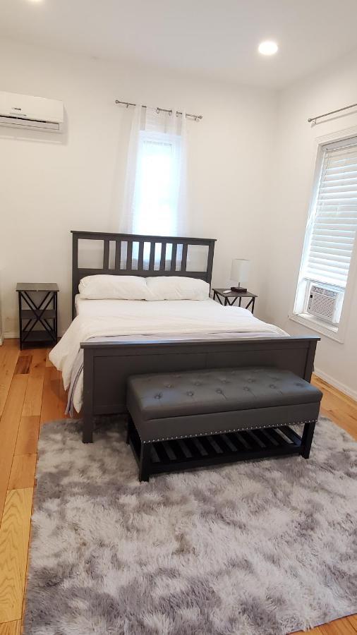 Gorgeous Victorian House!! Entire Suite In Sam'S Home New York Esterno foto