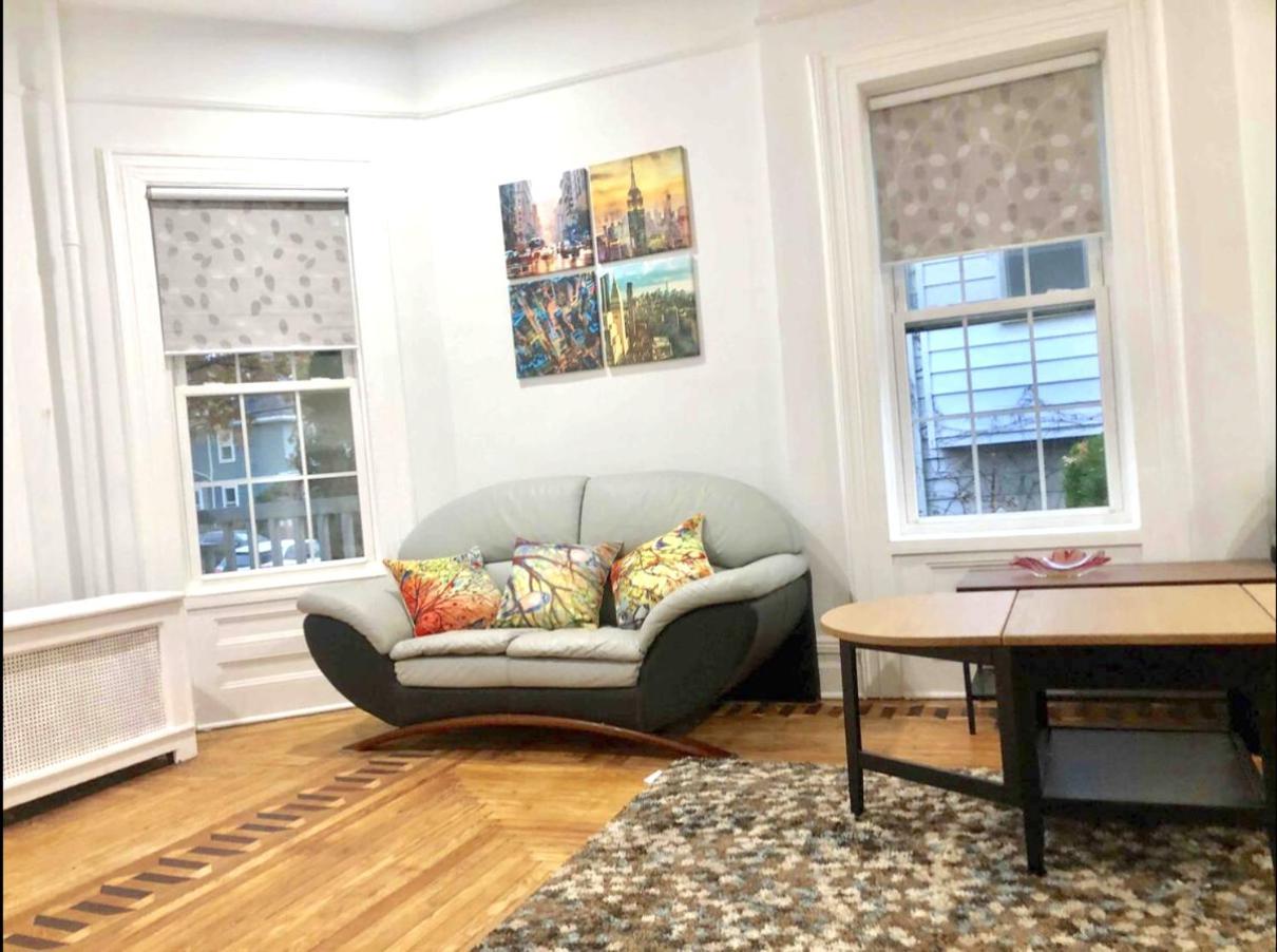Gorgeous Victorian House!! Entire Suite In Sam'S Home New York Esterno foto