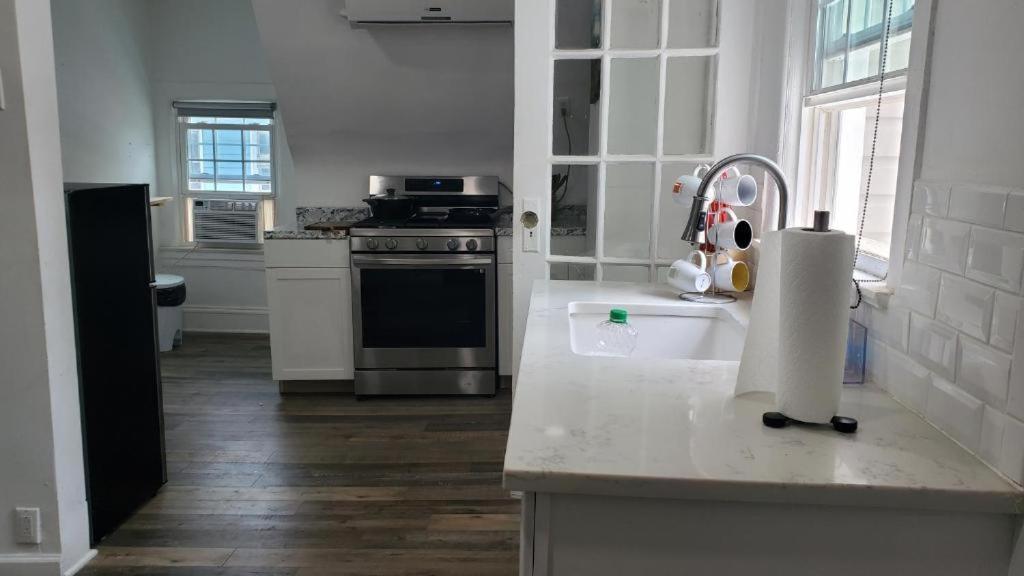 Gorgeous Victorian House!! Entire Suite In Sam'S Home New York Camera foto