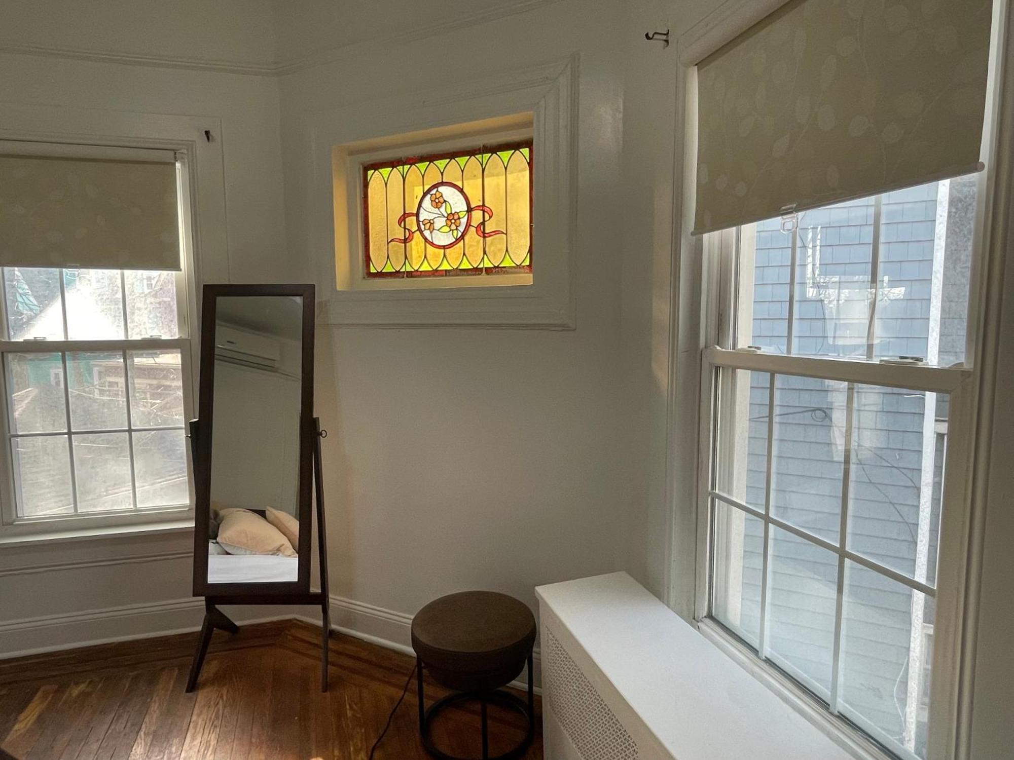 Gorgeous Victorian House!! Entire Suite In Sam'S Home New York Esterno foto